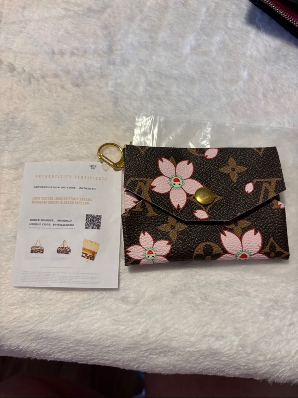 Louis Vuitton Epi Leather Small Agenda Cover in Mustard Yellow - Picture 8 of 8